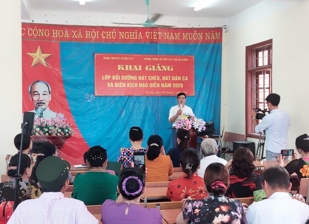 khai giảng Chèo Tứ Kỳ 2020 1