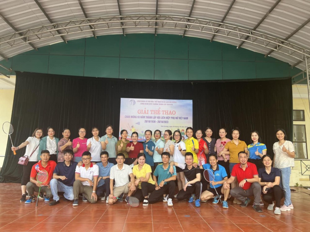 Giải Thể thao chào mừng Ngày Phụ nữ Việt Nam 20/10