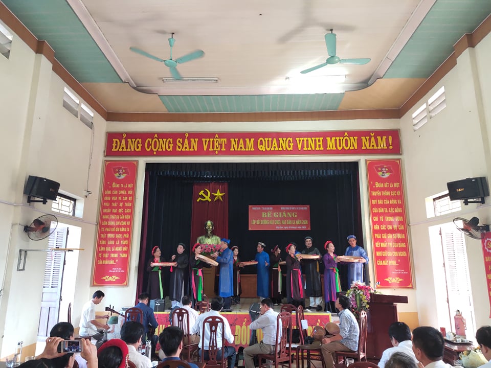 bế giảng chèo Kinh môn 2020 3