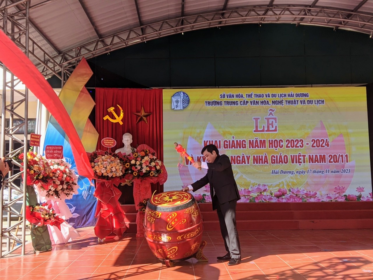 Lễ khai giảng năm học mới và Kỷ niệm Ngày Nhà giáo Việt Nam 20-11