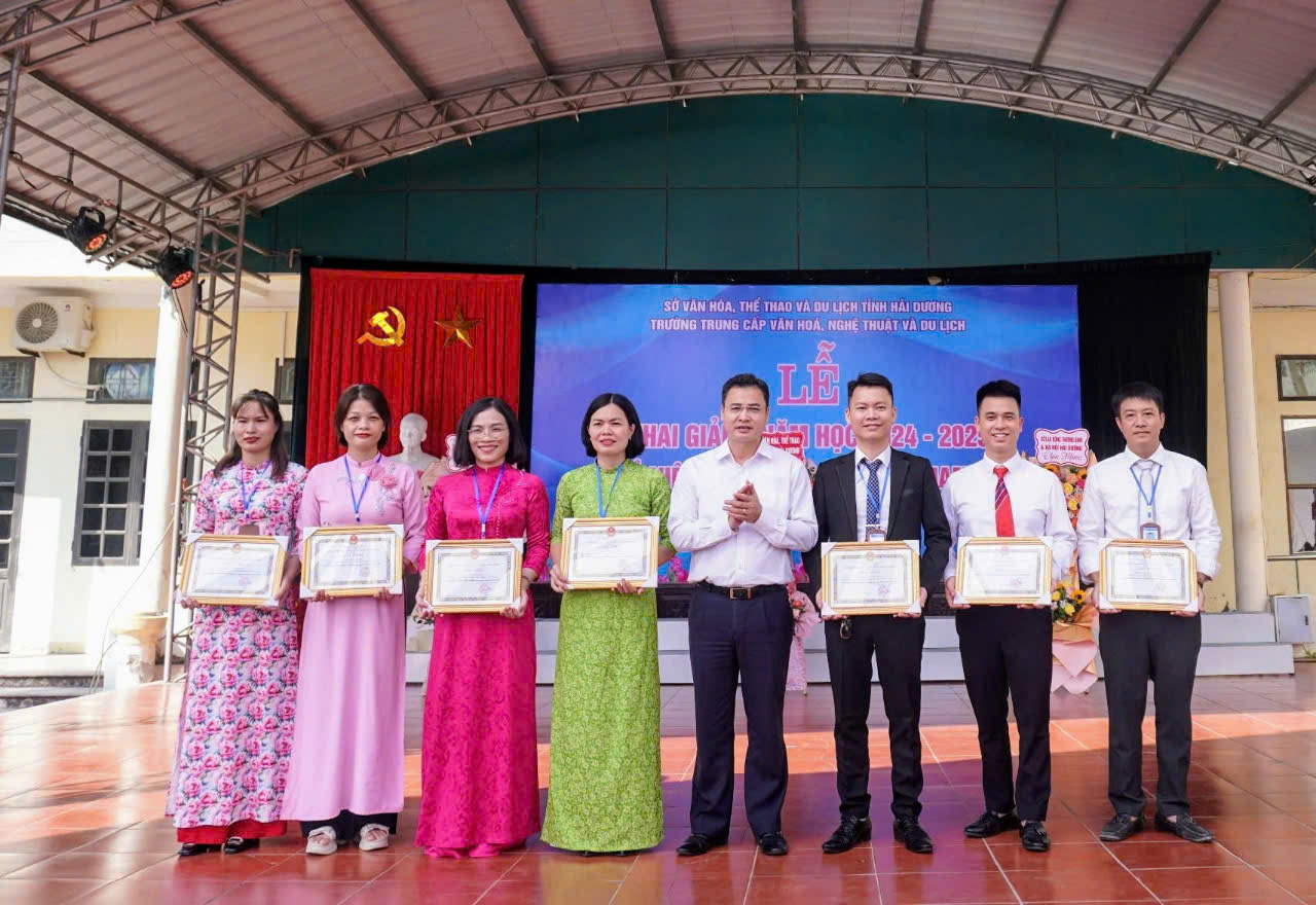 z6050108565913 2d7cce0954104813adc0f80864cae52c